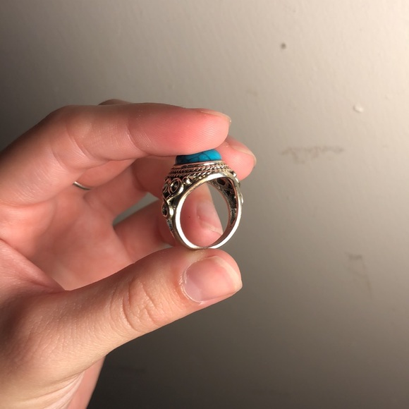 Women’s Turquoise Ring. Gently worn. - Picture 3 of 3